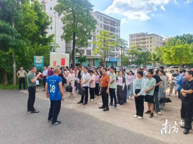 兴宁市坭陂镇开展公共卫生应急演练
